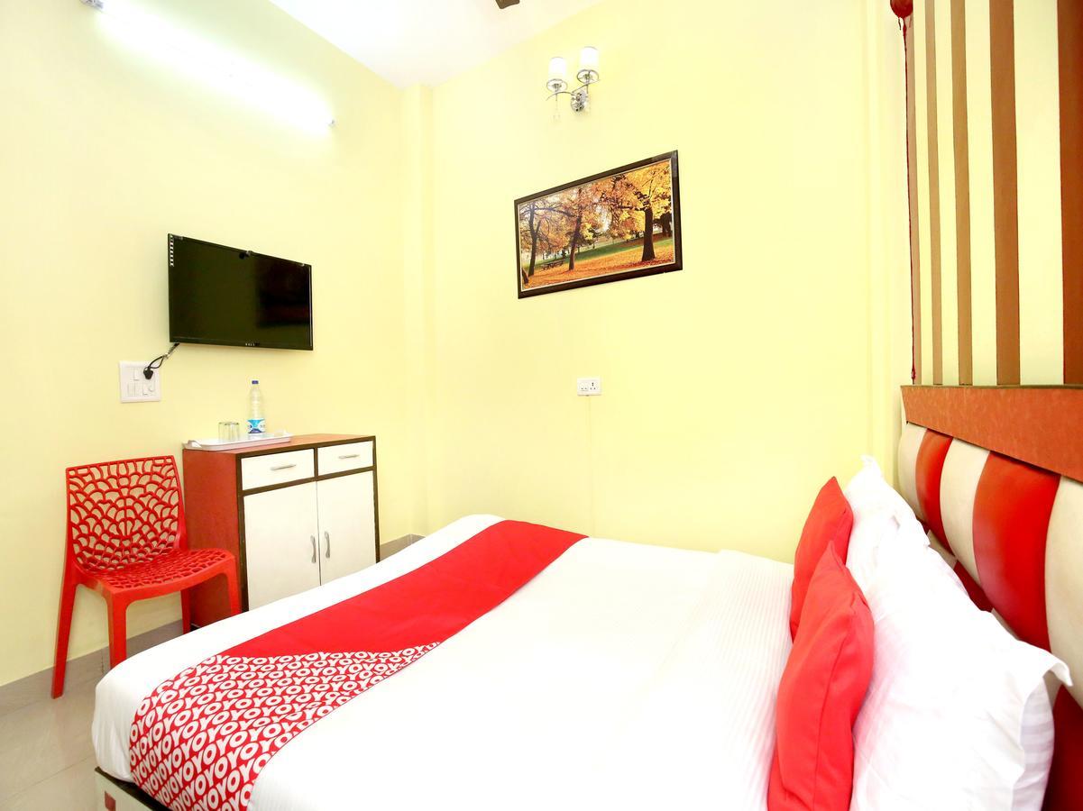 Oyo 12038 Hotel Alishan Chandīgarh Zewnętrze zdjęcie