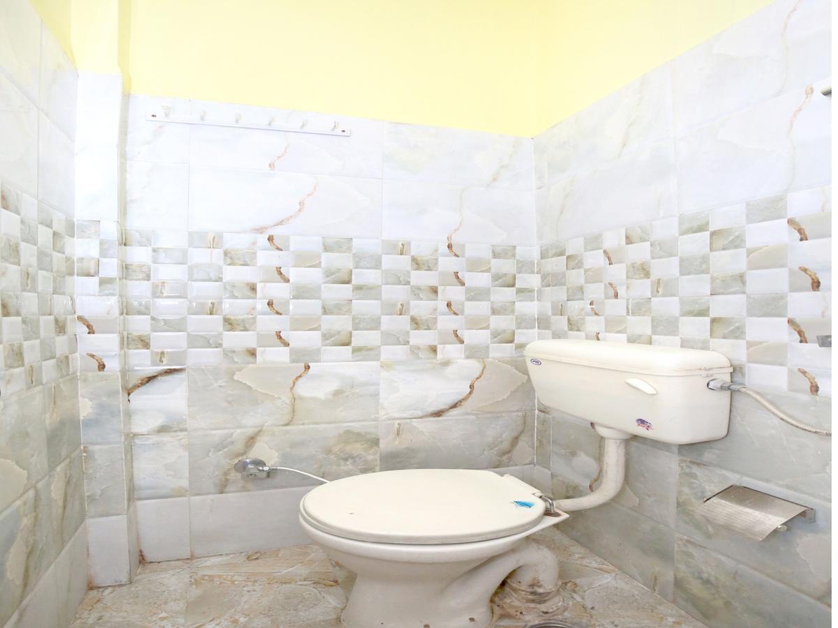 Oyo 12038 Hotel Alishan Chandīgarh Zewnętrze zdjęcie